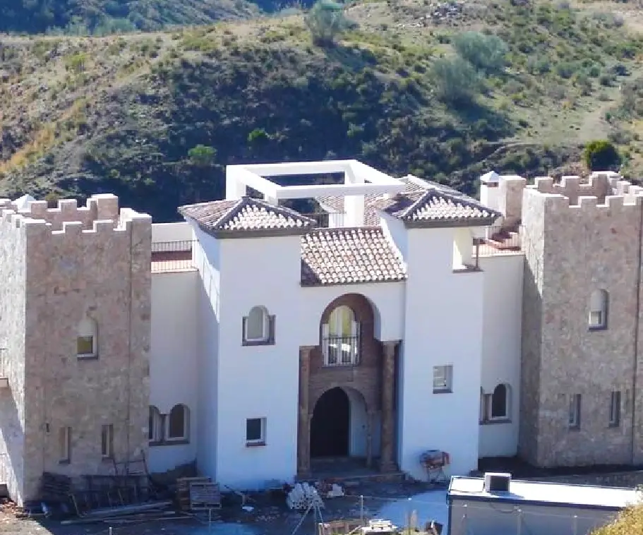 casa con forma de castillo