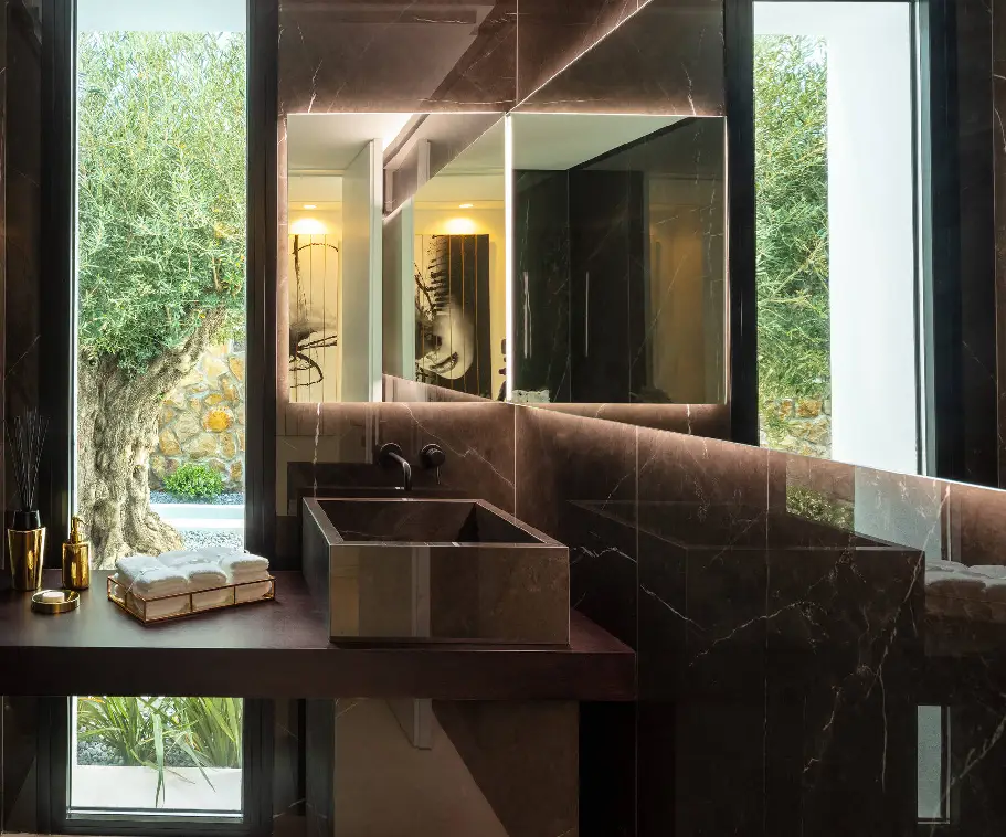 diseño de baño lujoso