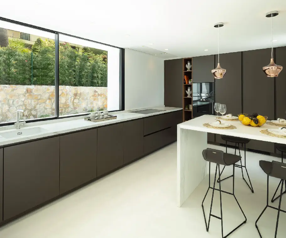 diseño de cocina con barra