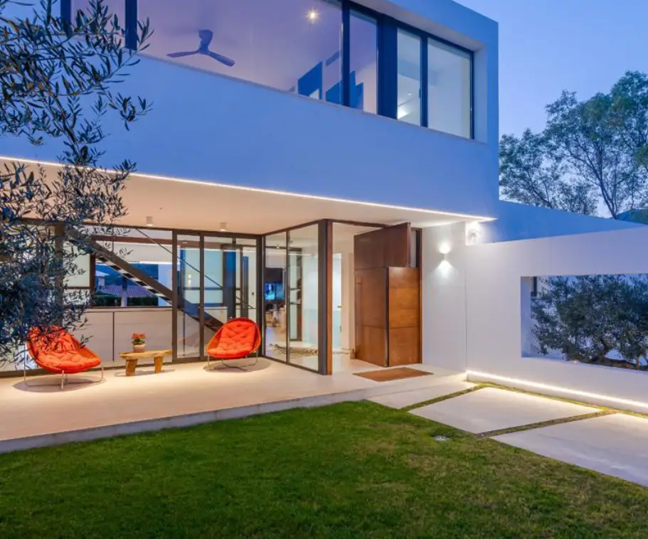 diseño de entradas amplias para casas