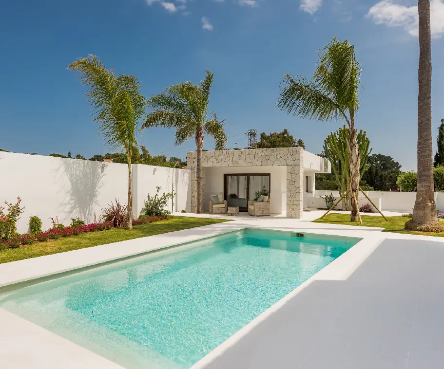 diseño de jardín con piscina